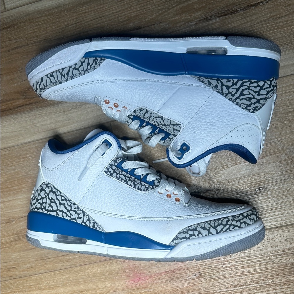 Jordan Retro 3 White Blue Sneakers